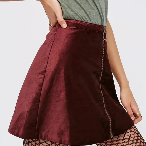 Free people• One and Only Fit and Flare Skirt SZ 8 - Picture 5 of 12